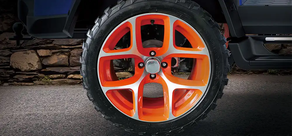 Evolution D-MAX XT6 Golf Cart - Image 2